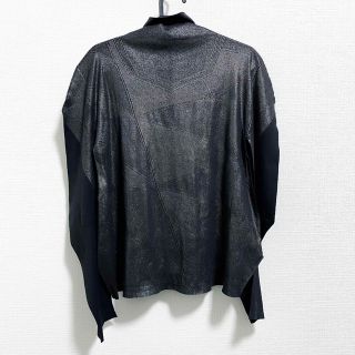 イッセイミヤケ(ISSEY MIYAKE)のISSEY MIYAKE high neck design cutsew (Tシャツ/カットソー(七分/長袖))