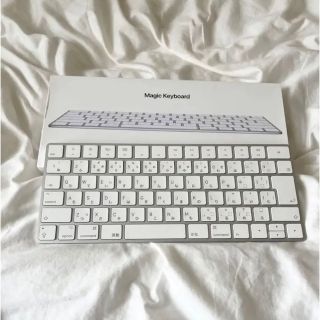 アップル(Apple)のApple / Magic Keyboard MLA22LL/A(PC周辺機器)