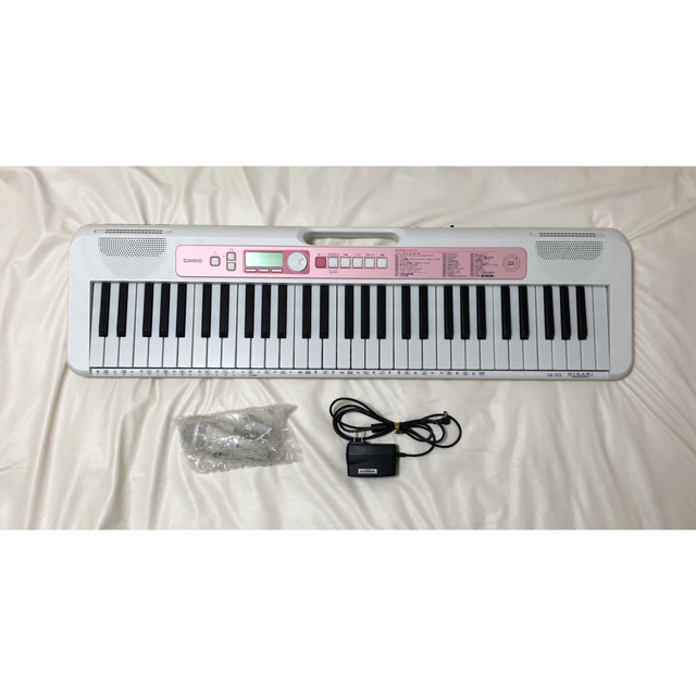 CASIO(カシオ)のASIO(カシオ) 61鍵盤 電子キーボード LK-312 　光ナビゲーション 楽器の鍵盤楽器(キーボード/シンセサイザー)の商品写真