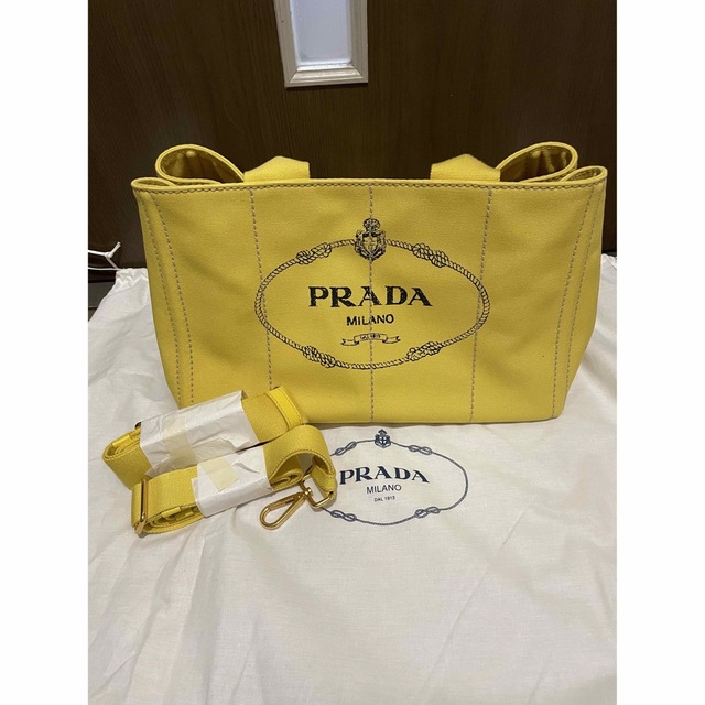 PRADA - 極美品☆プラダカナパ☆イエローMサイズの通販 by A-style's ...