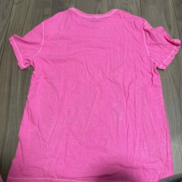 American Eagle(アメリカンイーグル)のアメリカンイーグル　Tシャツ(クルーネック) 蛍光ピンク メンズのトップス(Tシャツ/カットソー(半袖/袖なし))の商品写真
