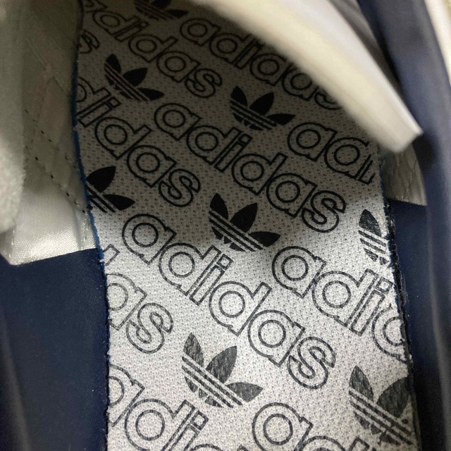 adidas(アディダス)のadidasスニーカー28.5cm メンズの靴/シューズ(スニーカー)の商品写真