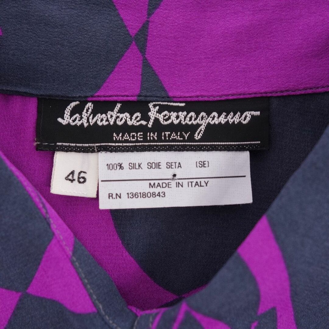 Salvatore Ferragamo(サルヴァトーレフェラガモ)の美品 サルヴァトーレ フェラガモ Salvatore Ferragamo シャツ ブラウス ロングスリーブ 総柄 シルク100％ トップス レディース イタリア製 46(XL相当) パープル/チャコールグレー レディースのトップス(シャツ/ブラウス(長袖/七分))の商品写真