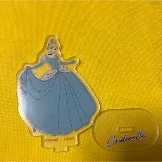 ディズニー(Disney)のディズニー  プリンセス  アクリルスタンド  シンデレラ　アクスタ　ダイソー(キャラクターグッズ)