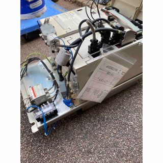 YASKAWA コンバータV8-656MR5 CIMR-MR5D2015保証付きの通販 by 機械