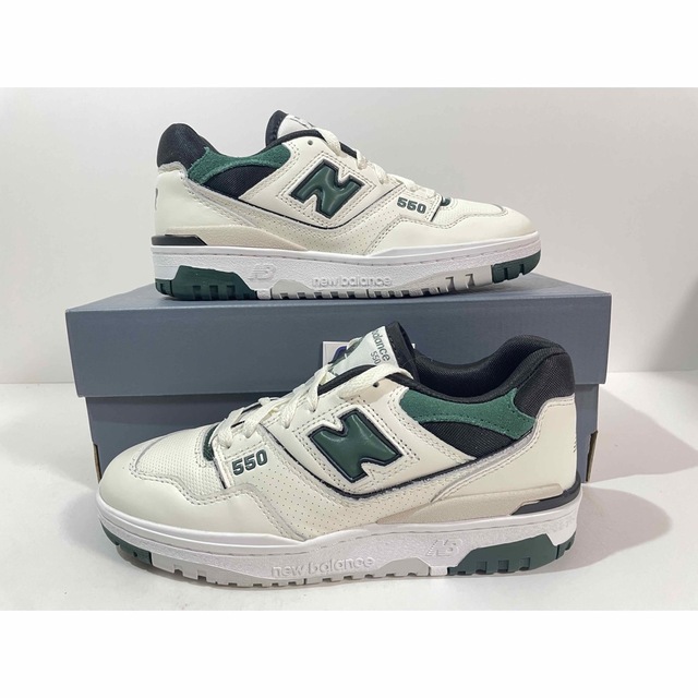 New Balance(ニューバランス)の【新品】24cm New Balance 550 "Pine Green" レディースの靴/シューズ(スニーカー)の商品写真