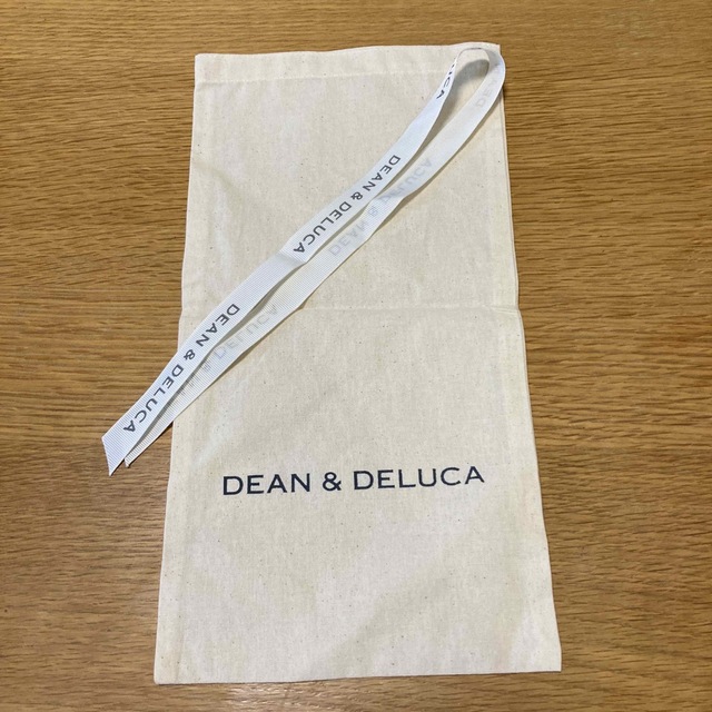 DEAN & DELUCA(ディーンアンドデルーカ)のディーン&デルーカ　ギフト布袋１枚　リボン インテリア/住まい/日用品のオフィス用品(ラッピング/包装)の商品写真