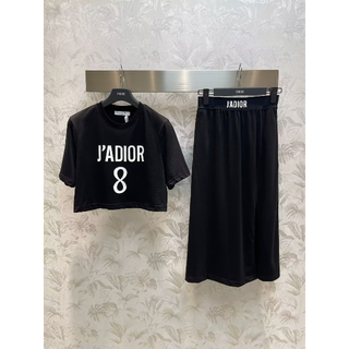 ディオール(Christian Dior) Tシャツ(レディース/半袖)の通販 700点 ディオール(Christian Dior) Tシャツ(レディース/半袖)の通販 700点