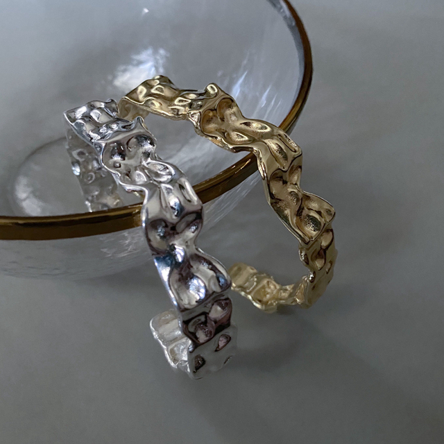 TODAYFUL(トゥデイフル)のWave nuance bangle silver No.779 レディースのアクセサリー(ブレスレット/バングル)の商品写真