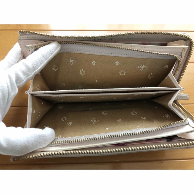 Luria 4℃ - ルリア4°C長財布の通販 by ラプンツェル115's shop Luria 4℃ - ルリア4°C長財布の通販 by ラプンツェル115's shop