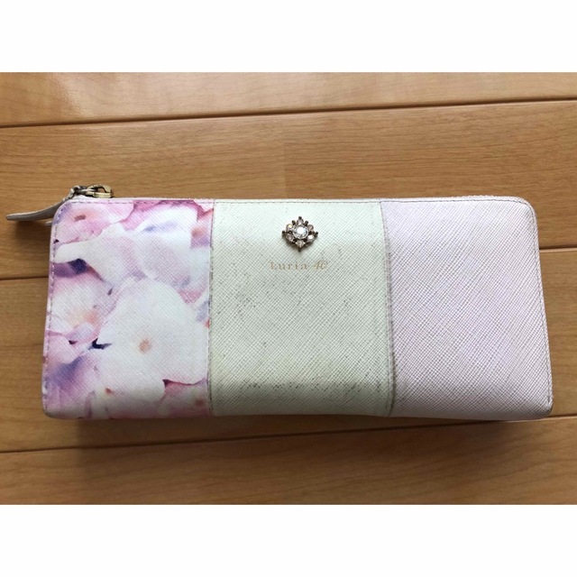 Luria 4℃ - ルリア4°C長財布の通販 by ラプンツェル115's shop Luria 4℃ - ルリア4°C長財布の通販 by ラプンツェル115's shop
