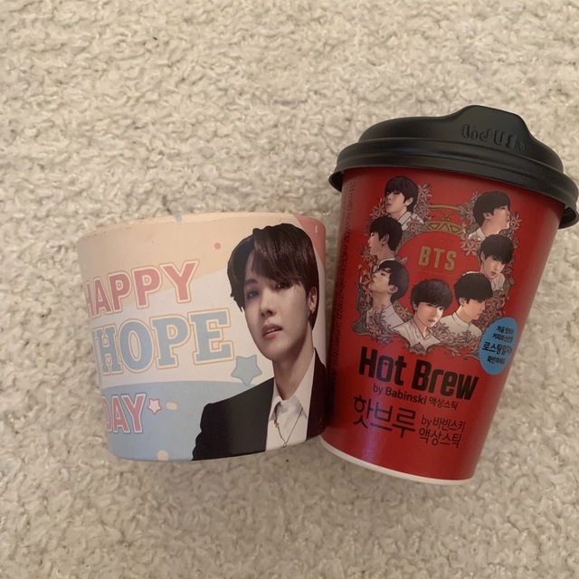 防弾少年団(BTS)(ボウダンショウネンダン)のBTS J-HOPE カップホルダー エンタメ/ホビーのCD(K-POP/アジア)の商品写真