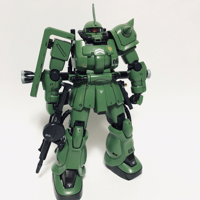 MG ザク2 塗装完成品　ガンプラ　機動戦士ガンダム模型