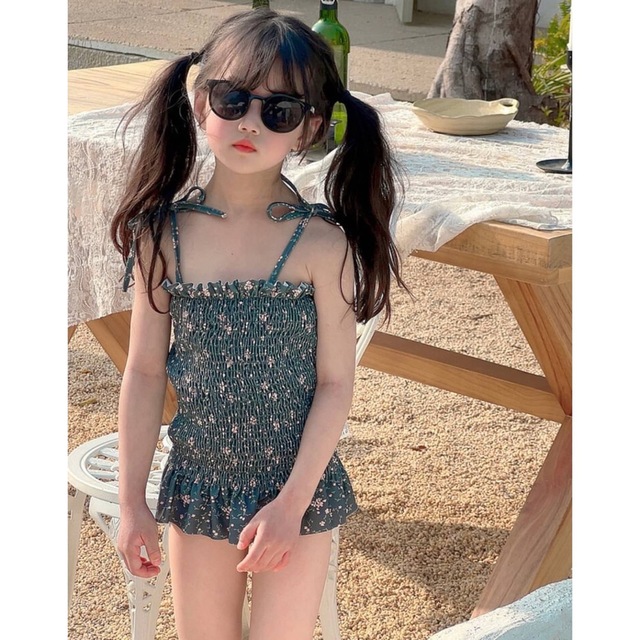 子供　ベビー　水着　110 グリーン キッズ　スイムウェア ワンピース 花柄 キッズ/ベビー/マタニティのキッズ服女の子用(90cm~)(水着)の商品写真