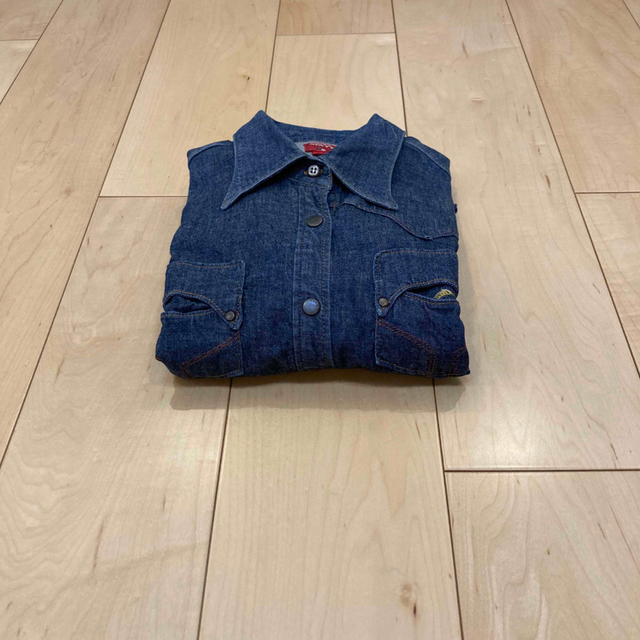 専用 vintage logo patch denim shirts レディースのトップス(シャツ/ブラウス(長袖/七分))の商品写真