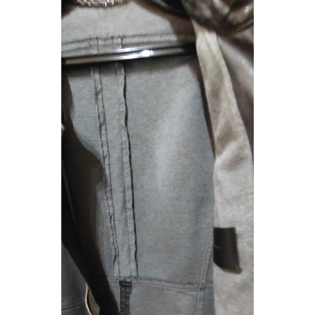 The Viridi-anne(ザヴィリジアン)のレザーライダースジャケット メンズのジャケット/アウター(レザージャケット)の商品写真