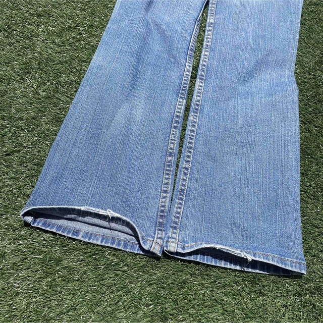 Levi's(リーバイス)のリーバイス 518Mサイズライトブルーデニムジーンズフレア ブーツカットメキシコ メンズのパンツ(デニム/ジーンズ)の商品写真