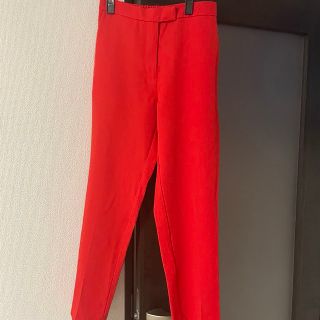 【新品グラマラスガーデン】赤テーパードパンツ(クロップドパンツ)