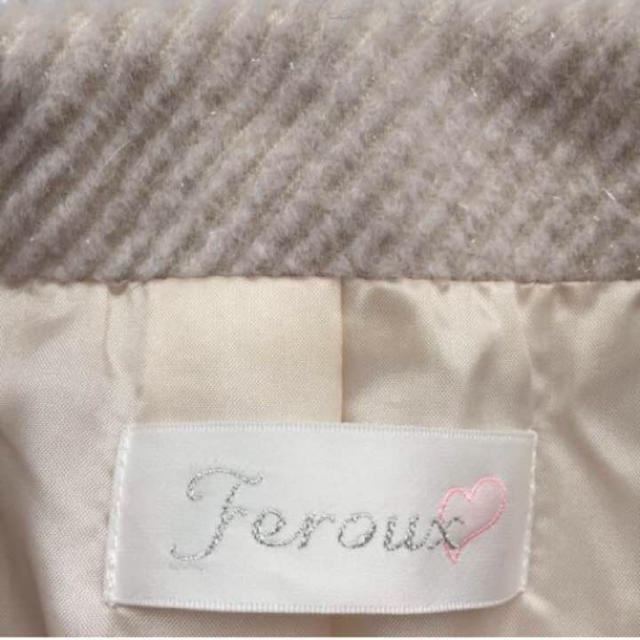 Feroux(フェルゥ)の美品 Feroux フェルゥ コート 白 ベージュ 2 レディース レディースのジャケット/アウター(ロングコート)の商品写真