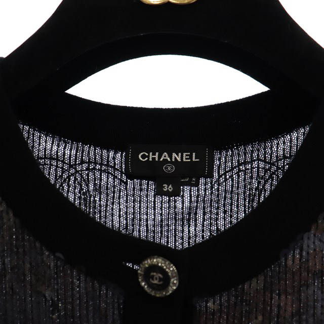 CHANEL(シャネル)のCHANEL 22SS LOOK10 スパンコールジレ ココマーク 総柄 黒 レディースのトップス(ベスト/ジレ)の商品写真