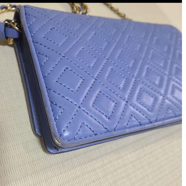 Tory Burch(トリーバーチ)の【きやこ様専用】トリーバーチ チェーンウォレット タッセル　水色 ブルー レディースのバッグ(ショルダーバッグ)の商品写真