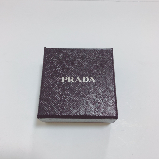 PRADA(プラダ)の⋆⸜PRADA プラダ　空箱　キーリング⸝⋆ レディースのバッグ(ショップ袋)の商品写真