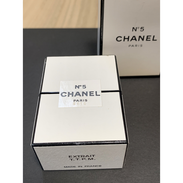 CHANEL(シャネル)のCHANEL シャネル No.5 オードゥ パルファム  7ml  ボトル   コスメ/美容の香水(香水(女性用))の商品写真