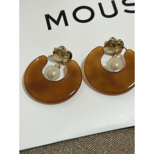 moussy(マウジー)のmoussy マウジー　べっ甲柄イヤリング　べっ甲風 レディースのアクセサリー(イヤリング)の商品写真