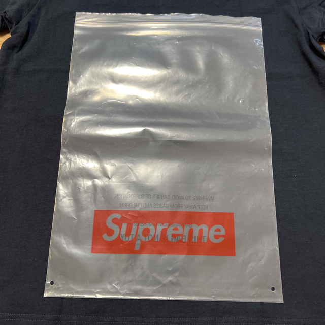 Supreme(シュプリーム)の【SUPREME】18AW Nouveau Logo Tee【M】 メンズのトップス(Tシャツ/カットソー(半袖/袖なし))の商品写真