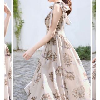 ハーリップトゥ(Her lip to)のHer lip to Sunflower-Printed Midi Dress(ロングワンピース/マキシワンピース)