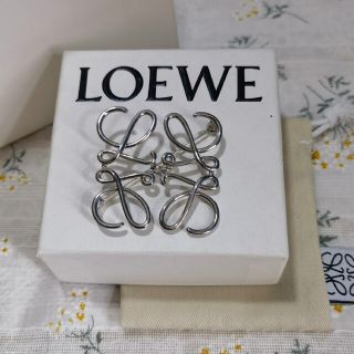 ロエベ ブローチの通販 400点以上 | LOEWEを買うならラクマ ロエベ ブローチの通販 400点以上 | LOEWEを買うならラクマ