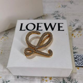 ロエベ ブローチの通販 400点以上 | LOEWEを買うならラクマ ロエベ ブローチの通販 400点以上 | LOEWEを買うならラクマ