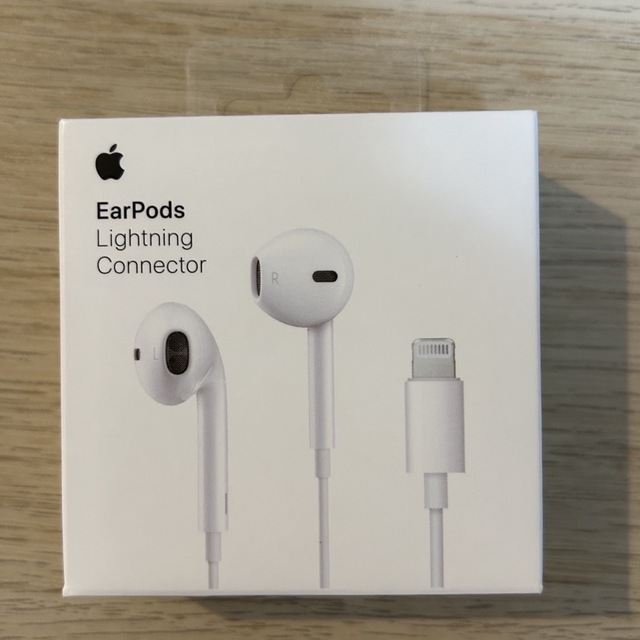 Apple(アップル)のアップル EarPods with Lightning Connector スマホ/家電/カメラのオーディオ機器(ヘッドフォン/イヤフォン)の商品写真