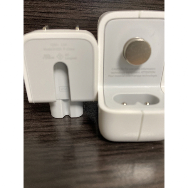 Apple(アップル)のUSB 急速充電器 10W Apple純正 iPhone iPad スマホ/家電/カメラのスマートフォン/携帯電話(バッテリー/充電器)の商品写真