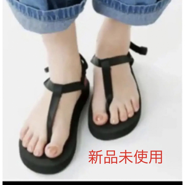 suicoke(スイコック)の新品未使用　スイコック  coko サンダル　23cm トングサンダル レディースの靴/シューズ(サンダル)の商品写真