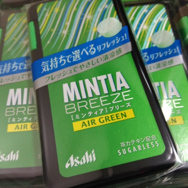 アサヒ(アサヒ)の②【ミンティアブリーズAIR  GREEN 】お菓子、ミンティア、飴、ラムネ 食品/飲料/酒の食品(菓子/デザート)の商品写真