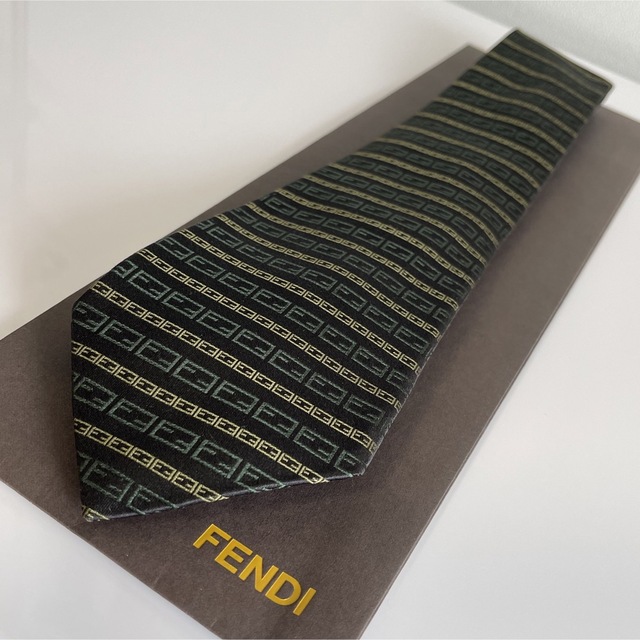 FENDI(フェンディ)のフェンディ　ネクタイ  メンズのファッション小物(ネクタイ)の商品写真