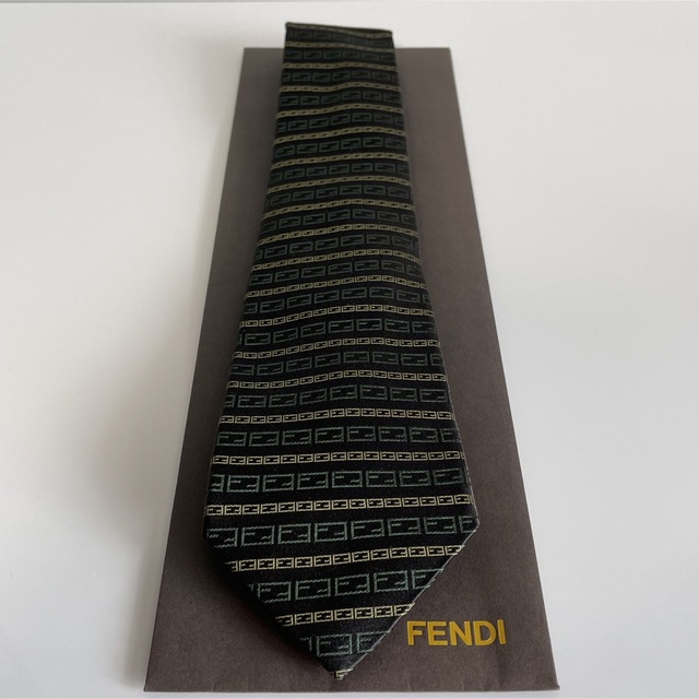 FENDI(フェンディ)のフェンディ　ネクタイ  メンズのファッション小物(ネクタイ)の商品写真