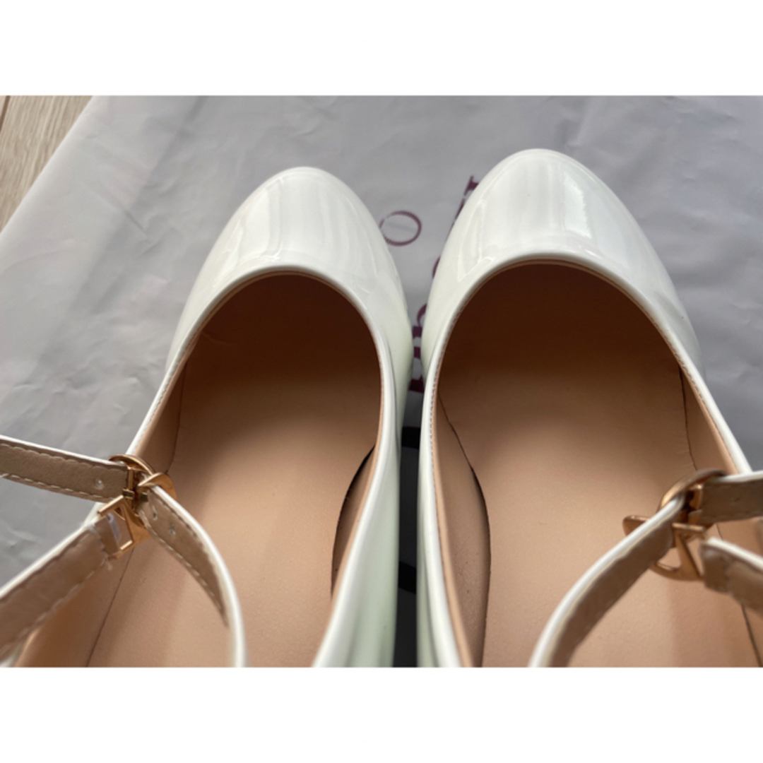 ブライダルシューズ　12センチヒール　エナメル　ホワイト レディースの靴/シューズ(ハイヒール/パンプス)の商品写真