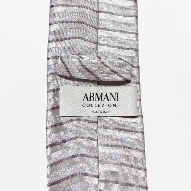 ARMANI COLLEZIONI(アルマーニ コレツィオーニ)の✨美品✨ARMANI アルマーニコレッツォーニネクタイ シルク100% パープル メンズのファッション小物(ネクタイ)の商品写真