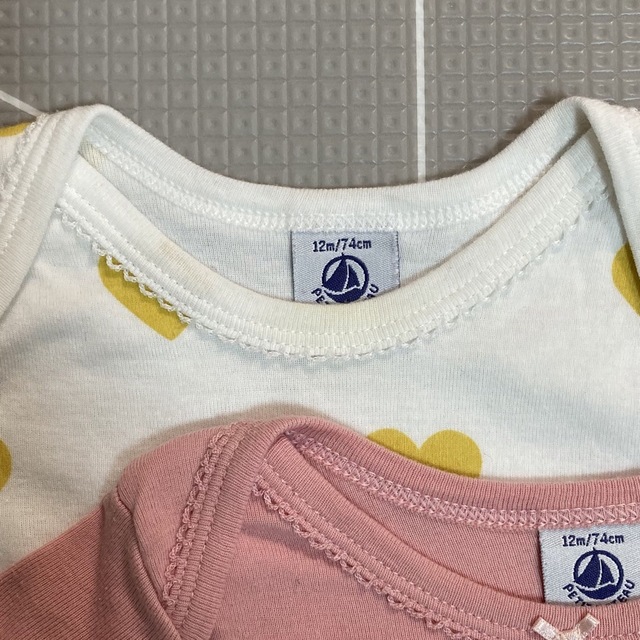 PETIT BATEAU(プチバトー)のプチバトー　ボディ肌着　ロングスリーブ キッズ/ベビー/マタニティのベビー服(~85cm)(肌着/下着)の商品写真