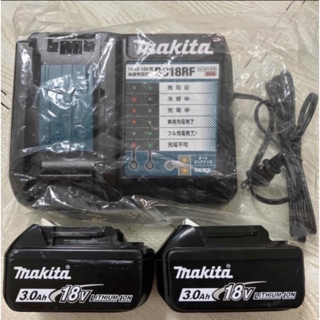 Makita(マキタ)のMakita マキタ 純正 急速充電器 バッテリー 18V 3.0Ah 2個 スポーツ/アウトドアの自転車(工具/メンテナンス)の商品写真