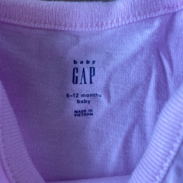 babyGAP(ベビーギャップ)のbabyGAP ロンパース　12-18month  キッズ/ベビー/マタニティのベビー服(~85cm)(ロンパース)の商品写真