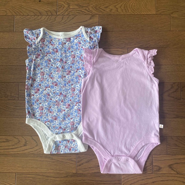 babyGAP(ベビーギャップ)のbabyGAP ロンパース　12-18month  キッズ/ベビー/マタニティのベビー服(~85cm)(ロンパース)の商品写真