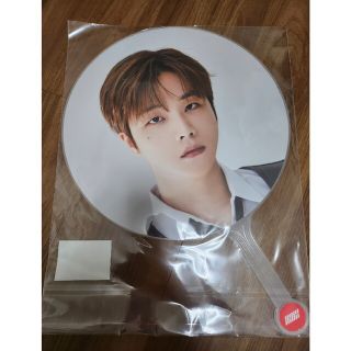 アイコン(iKON)のiKON ジナン うちわ TAKE OFF ソウル グッズ JAY(アイドルグッズ)