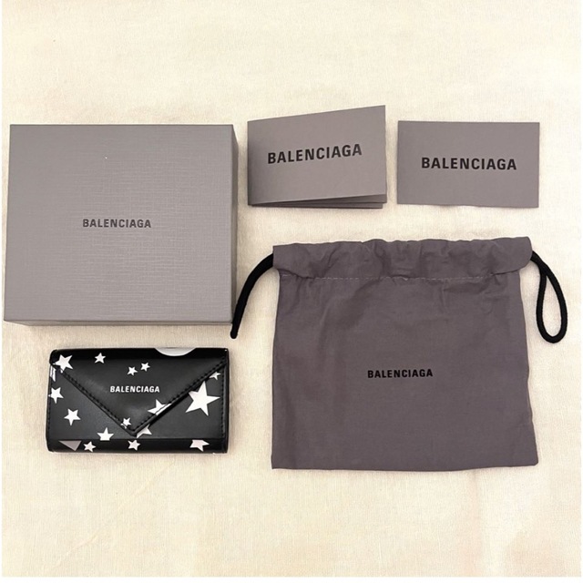 Balenciaga(バレンシアガ)の【新品・正規品】バレンシアガ 6連 キーケース 星柄 黒 BALENCIAGA レディースのファッション小物(キーケース)の商品写真