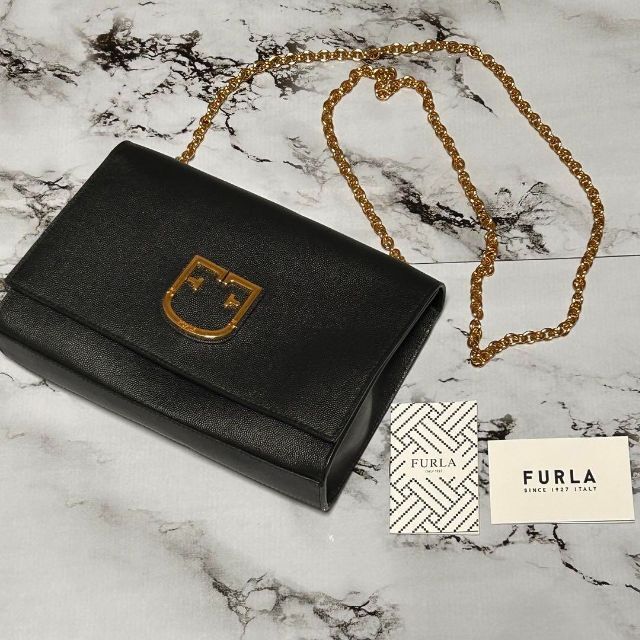 Furla(フルラ)の極美品✨　FULRA フルラ ブラックチェーン　ショルダーバッグ　レザー　F金具 レディースのバッグ(ショルダーバッグ)の商品写真