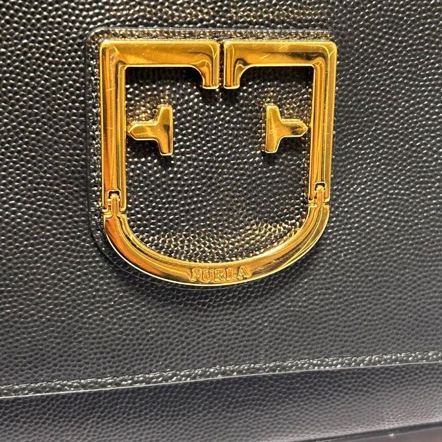 Furla(フルラ)の極美品✨　FULRA フルラ ブラックチェーン　ショルダーバッグ　レザー　F金具 レディースのバッグ(ショルダーバッグ)の商品写真