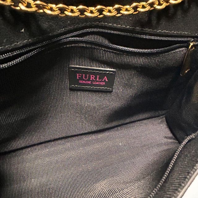 Furla(フルラ)の極美品✨　FULRA フルラ ブラックチェーン　ショルダーバッグ　レザー　F金具 レディースのバッグ(ショルダーバッグ)の商品写真