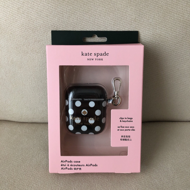 kate spade new york(ケイトスペードニューヨーク)の新品★Kate Spade テック アクセサリー ドット エアポッド ケース  スマホ/家電/カメラのスマホアクセサリー(モバイルケース/カバー)の商品写真